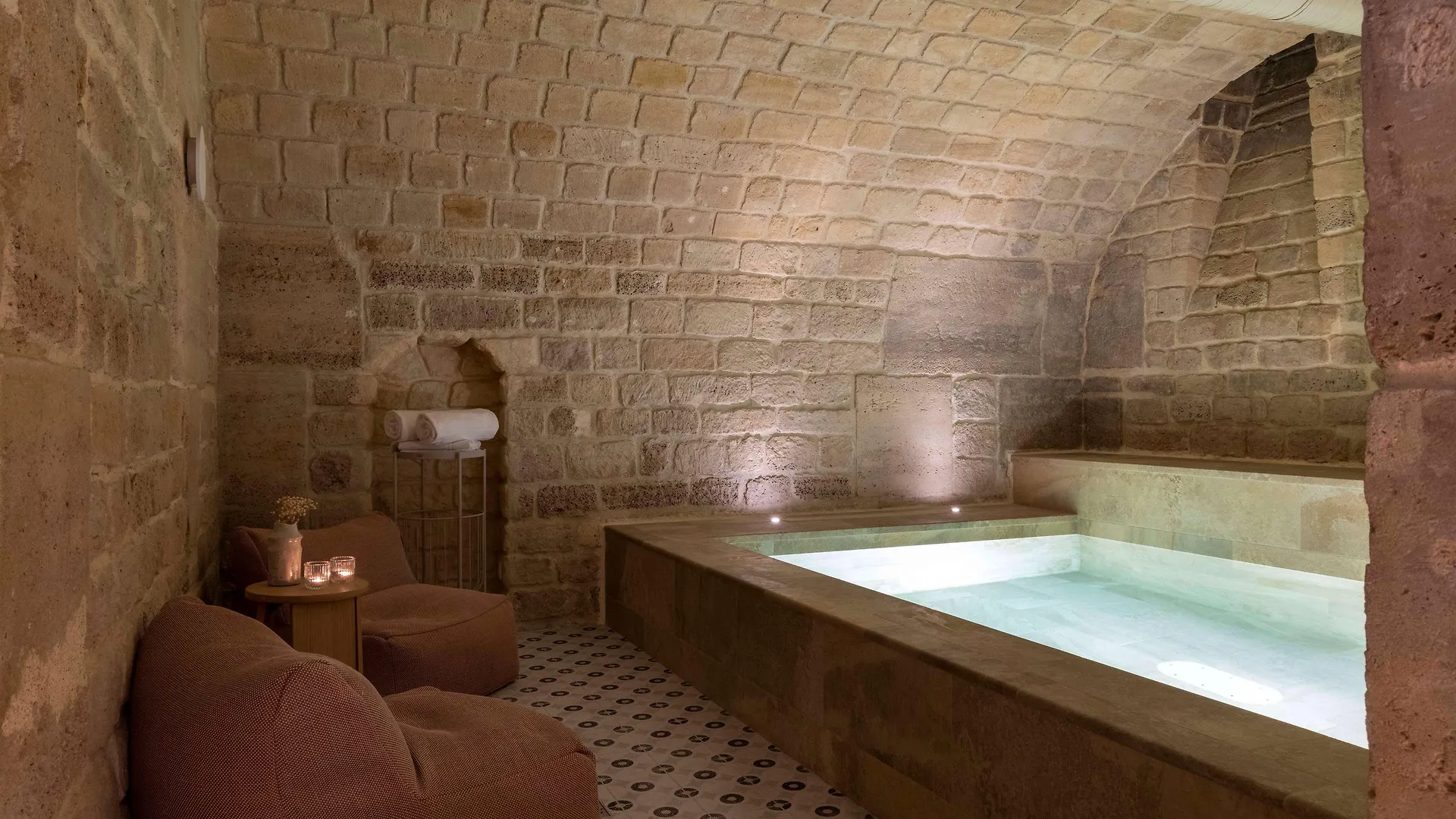 Le Petit Beaumarchais & Hotel 4*