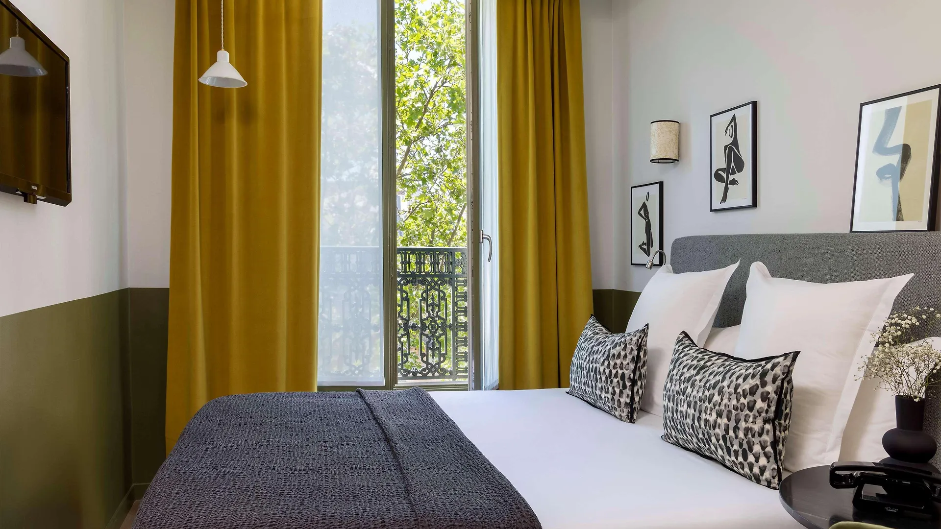 Le Petit Beaumarchais & Hotel
