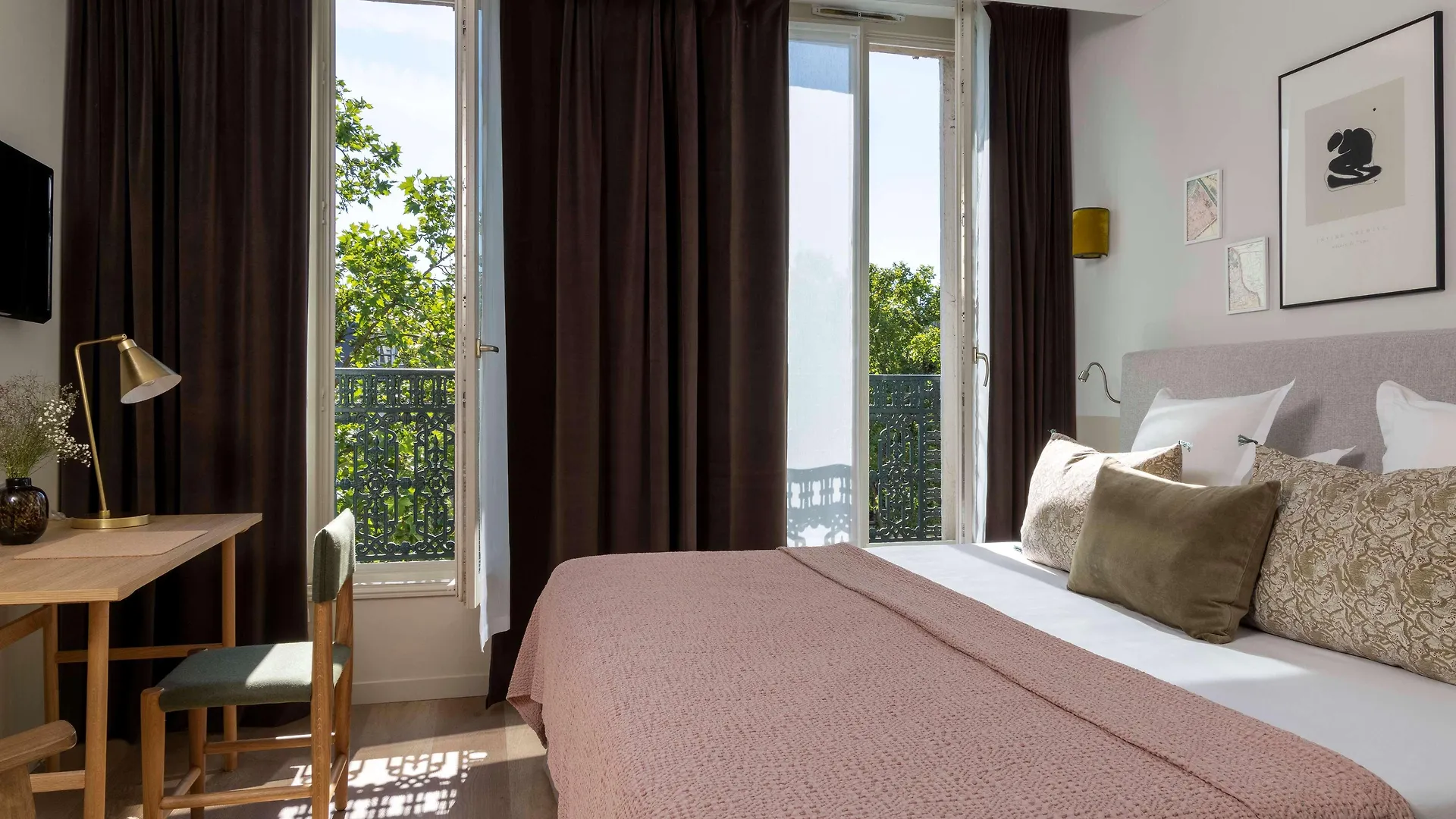 Le Petit Beaumarchais & Hotel