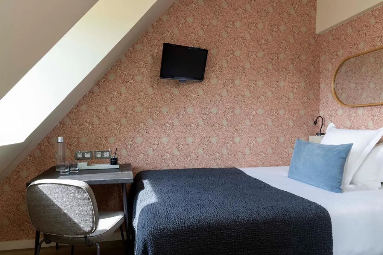 Le Petit Beaumarchais & Otel
