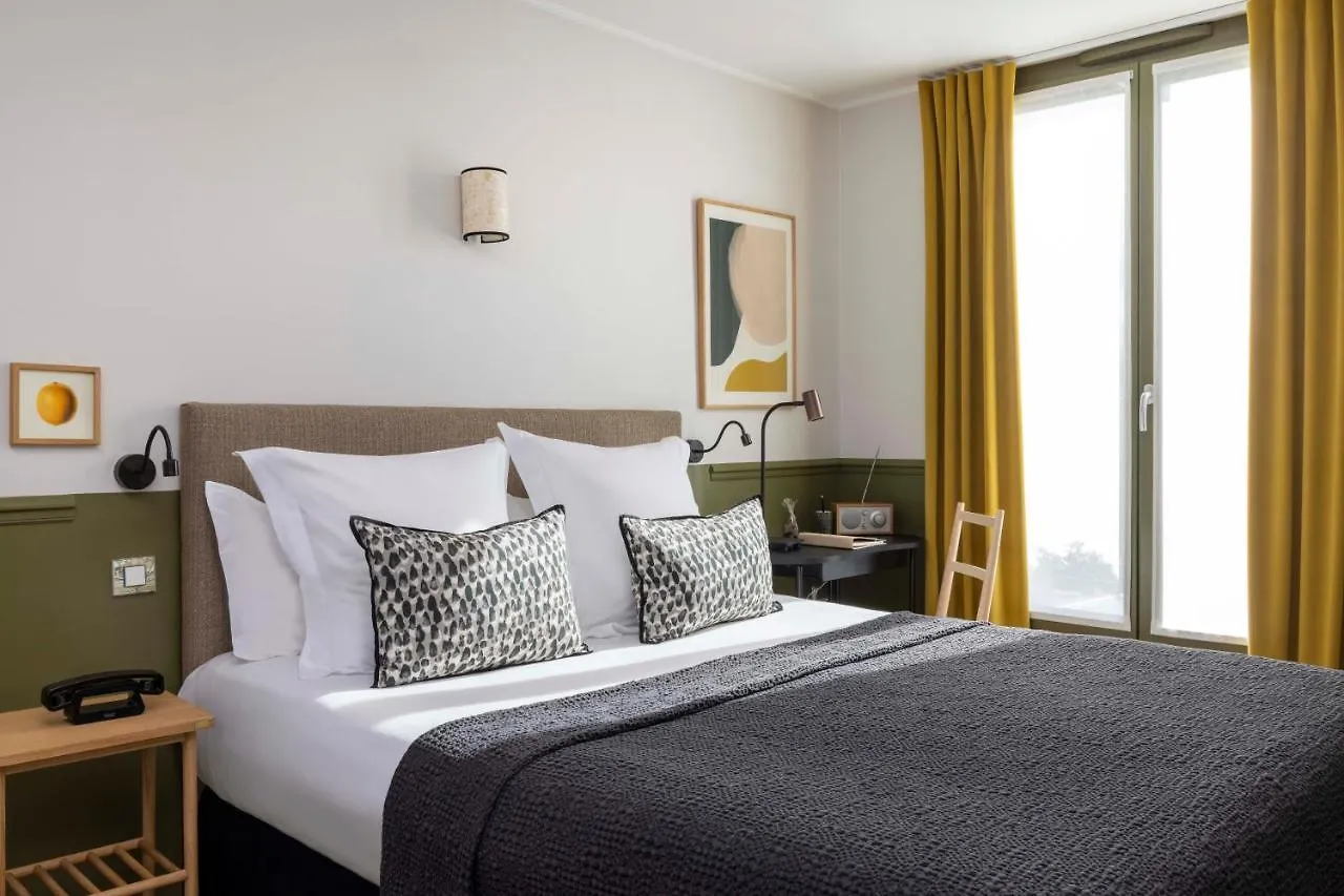 Le Petit Beaumarchais & Otel Paris