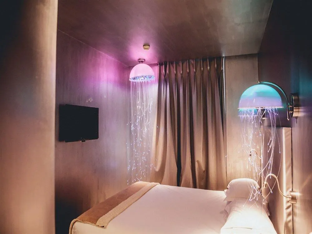 Otel Le Petit Beaumarchais &