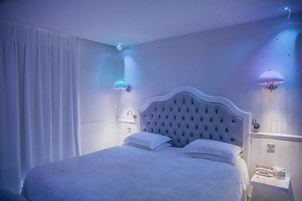 Le Petit Beaumarchais & Otel